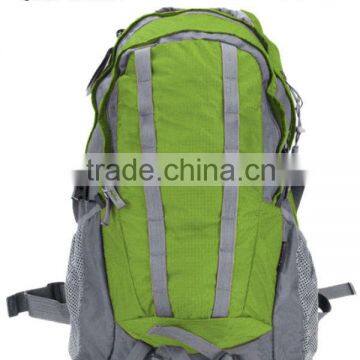 2015 Popular polyester green hiking bag