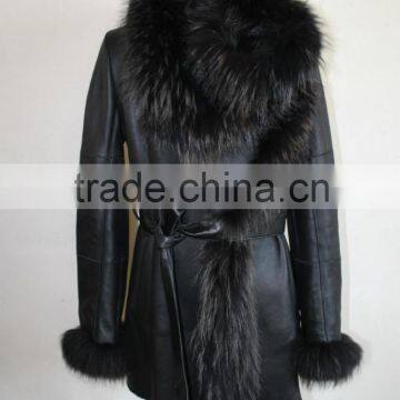 2016 New Arrival Raccoon Fur Collar Design Sheep Shearing Fur Long Coat Goat Fur Overcoat Raccoon Fur Collar Design