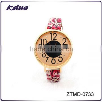 2016 Lady Fashion Gold Leopard Leather Watches