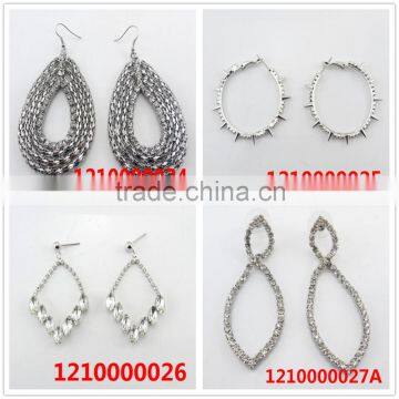 High Quality Prismatic Shape Crystal Rinestone Earring photo-2