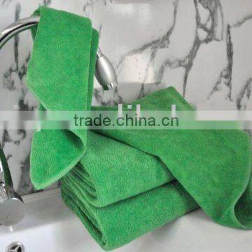 Ultra-soft Microfiber Bath Towel