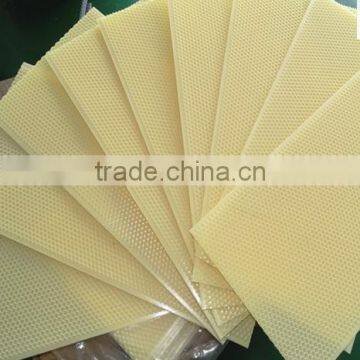 Black / yellow / white plastic beeswax foundation sheet for beehive frame