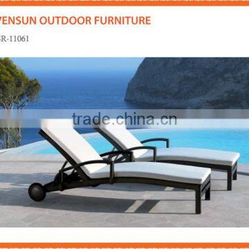 Living Room Chair Specific Use and Leisure Chair Style sun lounger