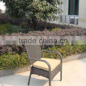 Durable Rattan Dining Set PE Garden Chairs And Table photo-6