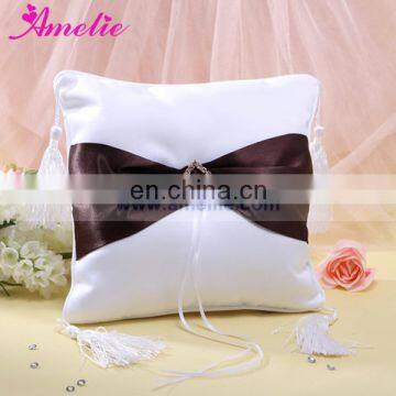 Trendy Satin Wedding Party Decoration Wedding Ring Pillow with Brown Ribbons