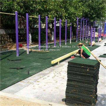 Outdoor Safety Mat Factory Gym Covered With 2.0 cm Green Floor Tiles photo-2