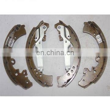 TOP quality brake shoe set 04495-0K120 for hilux