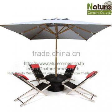 Rattan Beach Sun lounger with umbrella
