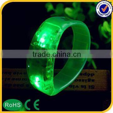 2015 Factory price High quality motion activated led bracelet