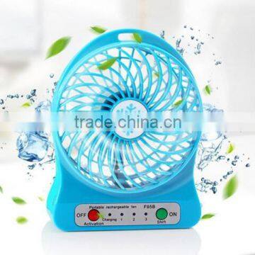 hot summer best gift multi-function Mini fan urgency charger external power bank with LED light 2600mah