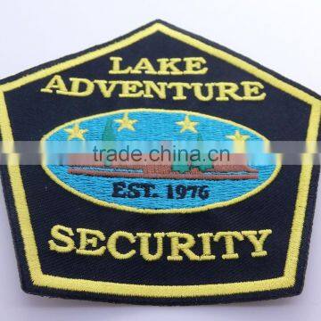 Wholesale China Woven Patch Factory Embroidered Cloth Label Tags for Uniform
