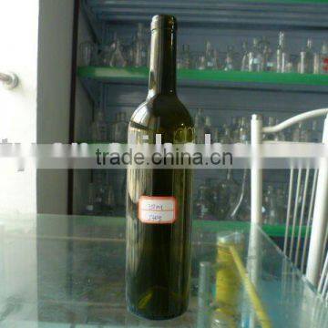 750ml read wine bottle