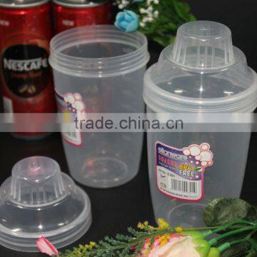 Best BPA free 300ml PP shaker bottle for milk shake with seal tight beaker