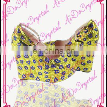 Aidocrystal crystal closed toe handmade high heel yellow peach heart pattern ladies high heel shoes