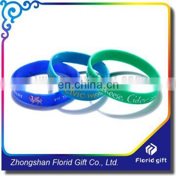 High Quality 2017 Branding Deboss Cheapest Silicone Bracelets photo-6