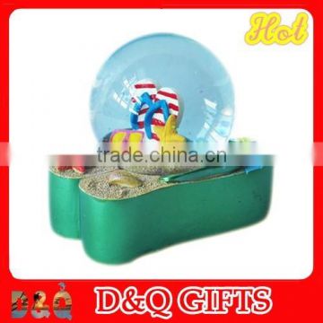 Customized polyresin double slipper inside snow globe 2015 souvenirs