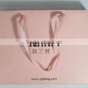 Beautiful laminate paper bag gift paper bag for shopping                        
                                                                                Supplier's Choice