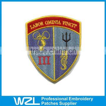 2015 Fashional Embroidered Patches Custom Woven Patch photo-3