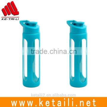 borosilicate glass water bottle with silicone sleeve wholesale