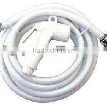 Flexible shattaf hose