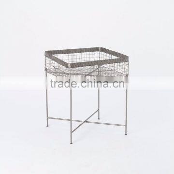 Side Table With Wire Table , Storage Table Metal Table