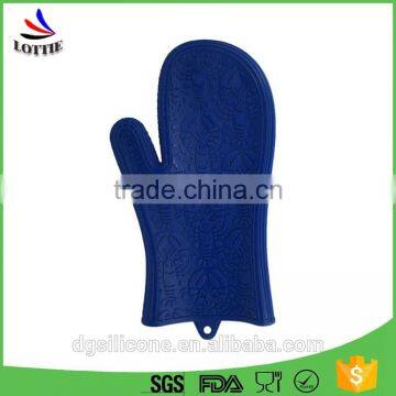 China Manufacturer Kitchen Waterproof Silicone Gloves,FDA Silicone Oven Mitts photo-2