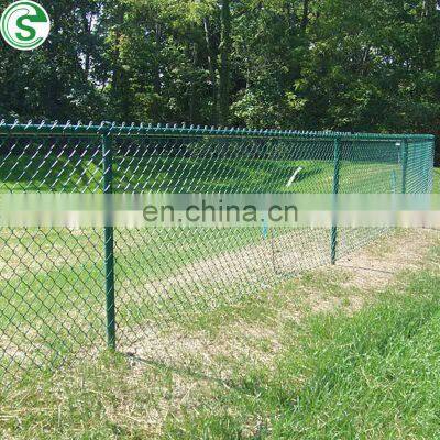 Powder coated chain link fence farm cyclone wire fence Made in China