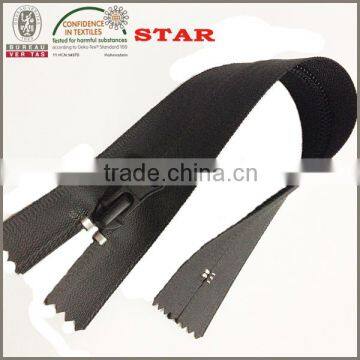 nylon water resistant zipper