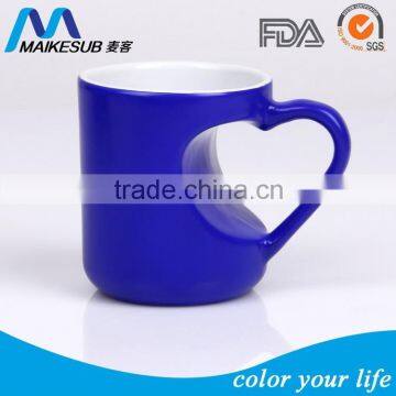 Factory Wholesale heat transfer color changing mugs, mugs with heart shape handle