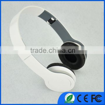 White Custom Promotion wired headphones without mic