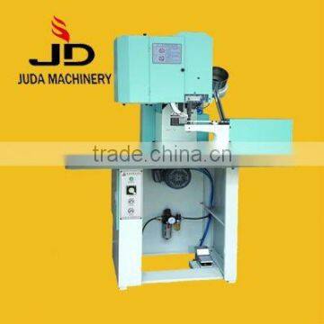 Automatic Mountaineering Button Fastening Machine