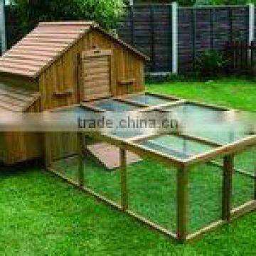 WOODEN CHICKEN COOP