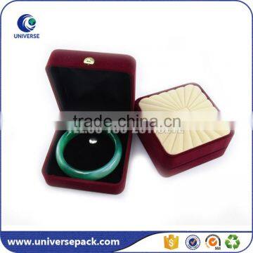 Fancy elegant bracelets velvet boxes