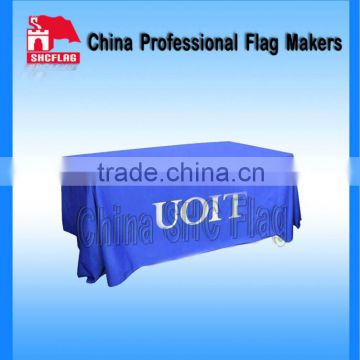 Custom Fancy Trendy Plastic Table Cover Table Cloth