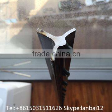 Green Painted Q235 Steel Studded Metal T Post photo-4