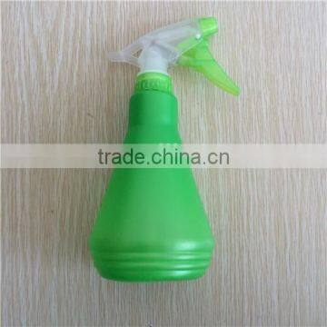 Green Plastic Garden Spray Bottle With Trigger photo-3