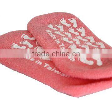 Gel-Coated Moisturizing Socks photo-3