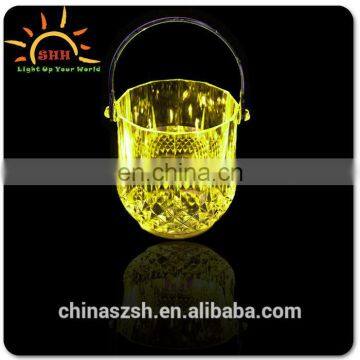 High quality pineapple shape LED lighted ice bucket for party