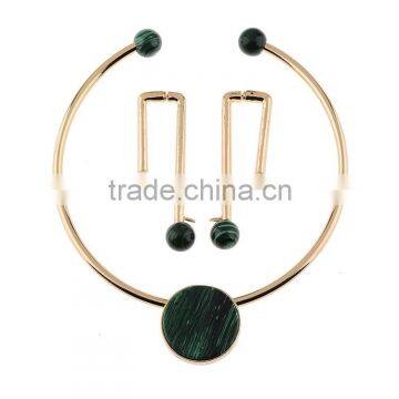 Fashionable Turquoise Jewelry Gold Choker Earrings Necklace Set photo-4