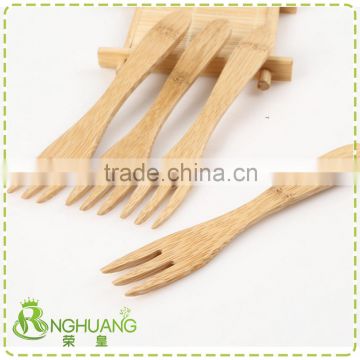 Bamboo fork for fruit