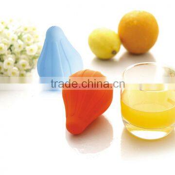 Silicone tools to squeeze the lemon