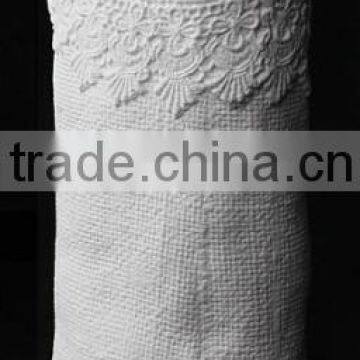 China Factory Design White Small Fashion Flat Flower Pot