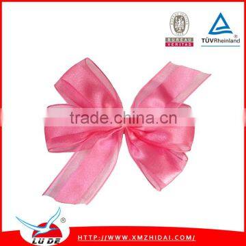 pink color Gift packing use gift box ribbon bows