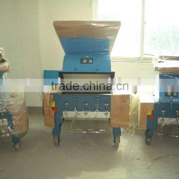 Plastic crusher