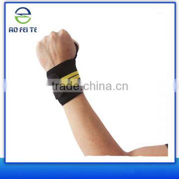 TOP Quality Neoprene Wrist Brace Protector , Gym Wrist Brace for Weight Lifting