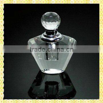 New Designed Crystal Clear Perfume Bottles For Room Decoration Furnishing Articles