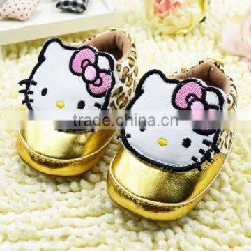 Gold baby girl casual shoes hellokitty cute kids footwear with soft sole 2016