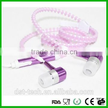 Cheap high quality nice voice wired earphone OEM with good package