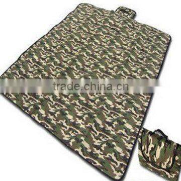 Eco-friendly Custom Logo Travel Wearable picnic blanket