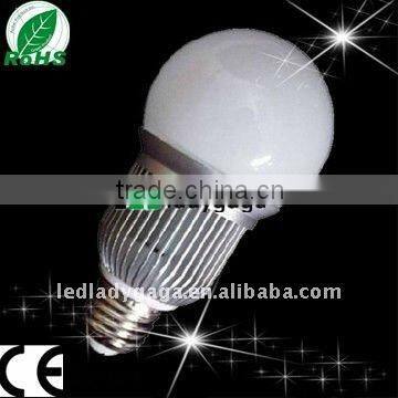 Hot sale ! High power Warm white AC85-265V e26/ e27 smd led bulb 7w